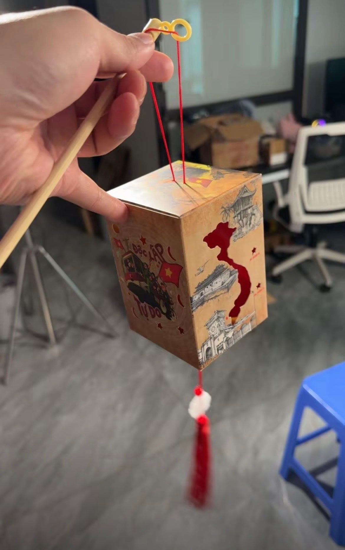 Lồng Đèn Trung Thu Yêu Nước